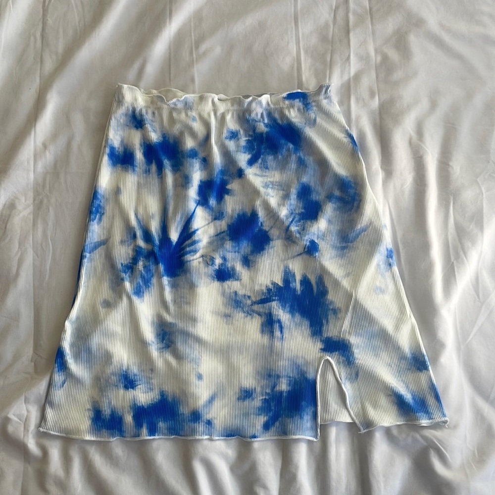 Shein skirt in blue and white print with slit